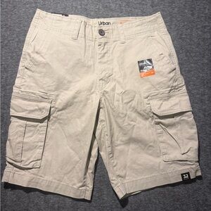 Urban Pipeline Cargo Khaki Shorts Mens 32 tan beige long baggy Hits at Knee Flex